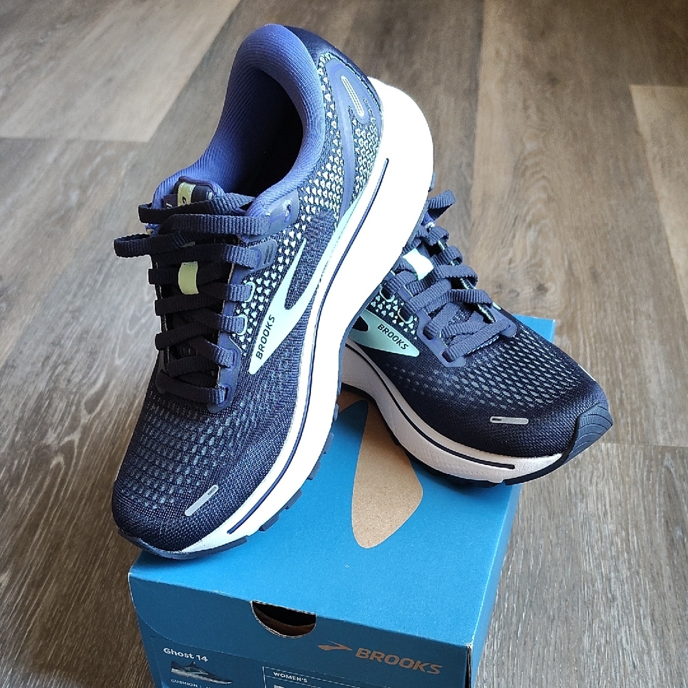 Brooks Women's Ghost 14 Athletic Shoes
